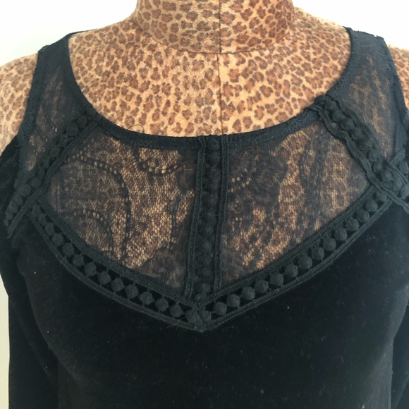 Beautiful, velvet, long sleeve, top - Picture 5 of 6